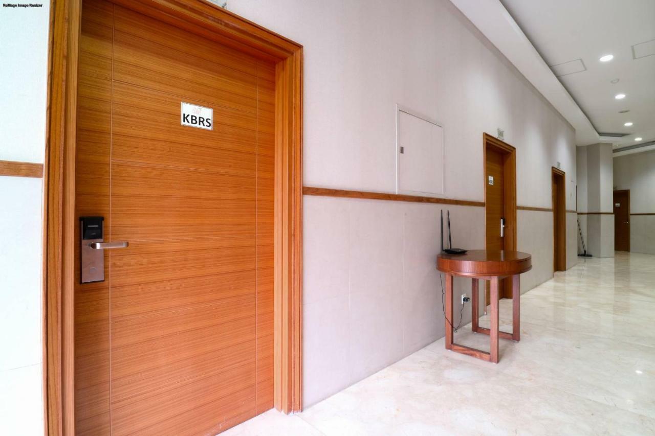 Hotel The Baile à Jakarta Extérieur photo